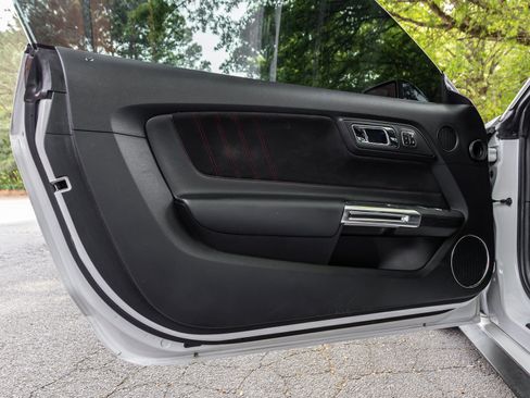 Used 2017 Ford Mustang GT Premium w/ Equipment Group 401A image 31