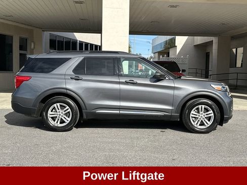 Used 2024 Ford Explorer XLT image 8