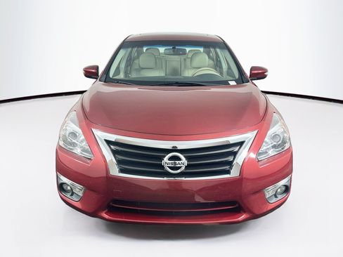 Used 2013 Nissan Altima 2.5 SL w/ 2.5 Moonroof Pkg FWD image 2