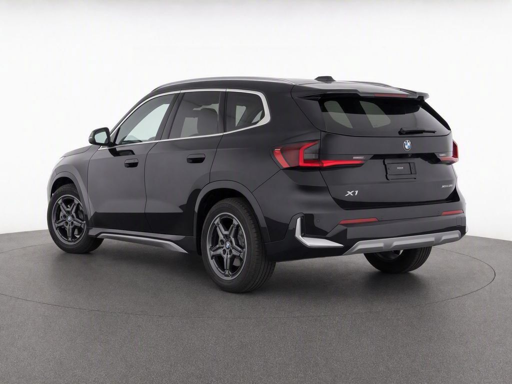 Certified 2025 BMW X1 xDrive28i AWD/4WD image 30