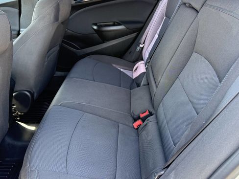 Used 2018 Chevrolet Cruze LT w/ Redline Edition image 4