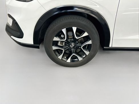 Used 2026 Honda HR-V EX-L image 11