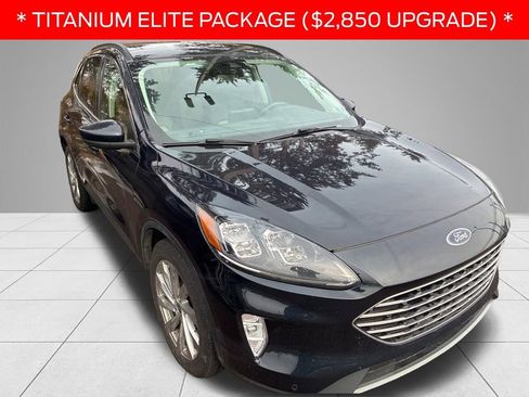 Certified 2021 Ford Escape Titanium w/ Titanium Elite Package image 3