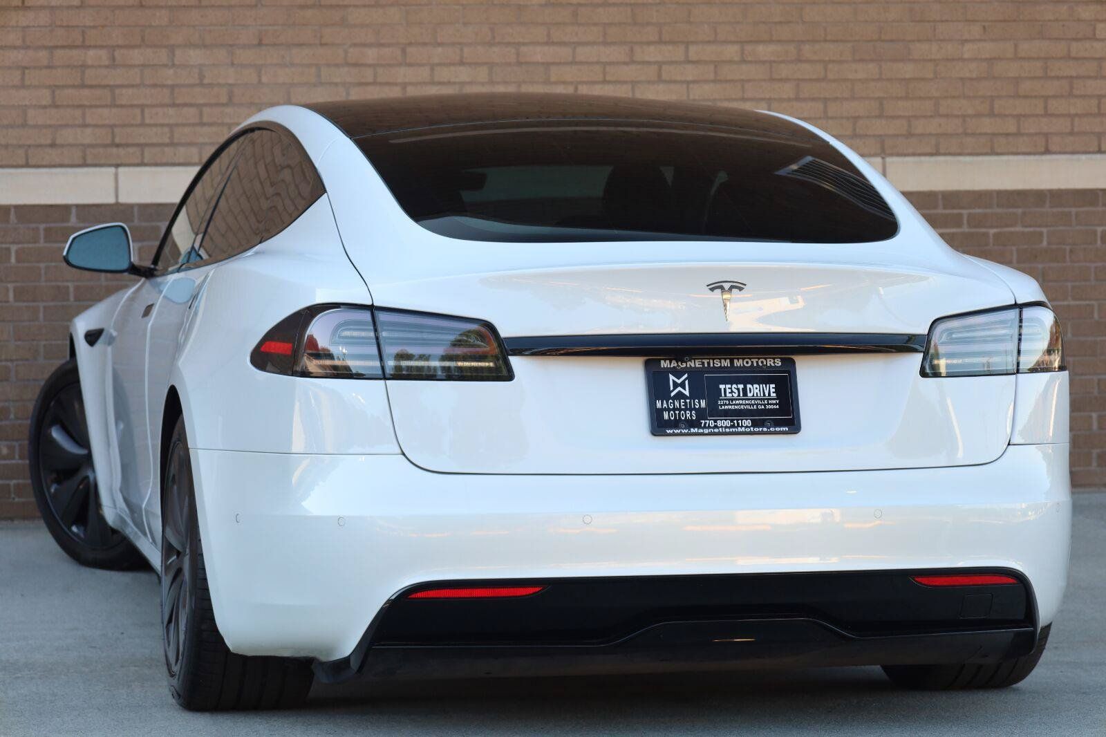 Used 2022 Tesla Model S AWD/4WD image 9