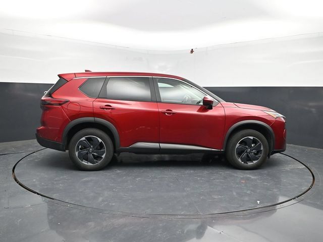 Used 2025 Nissan Rogue SV AWD/4WD image 10