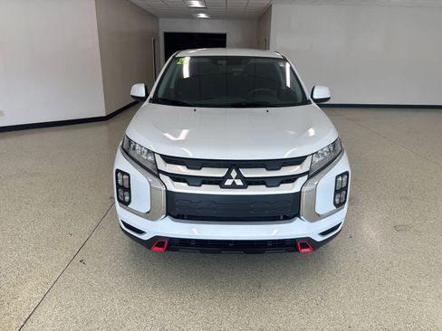 Used 2024 Mitsubishi Outlander Sport LE image 3