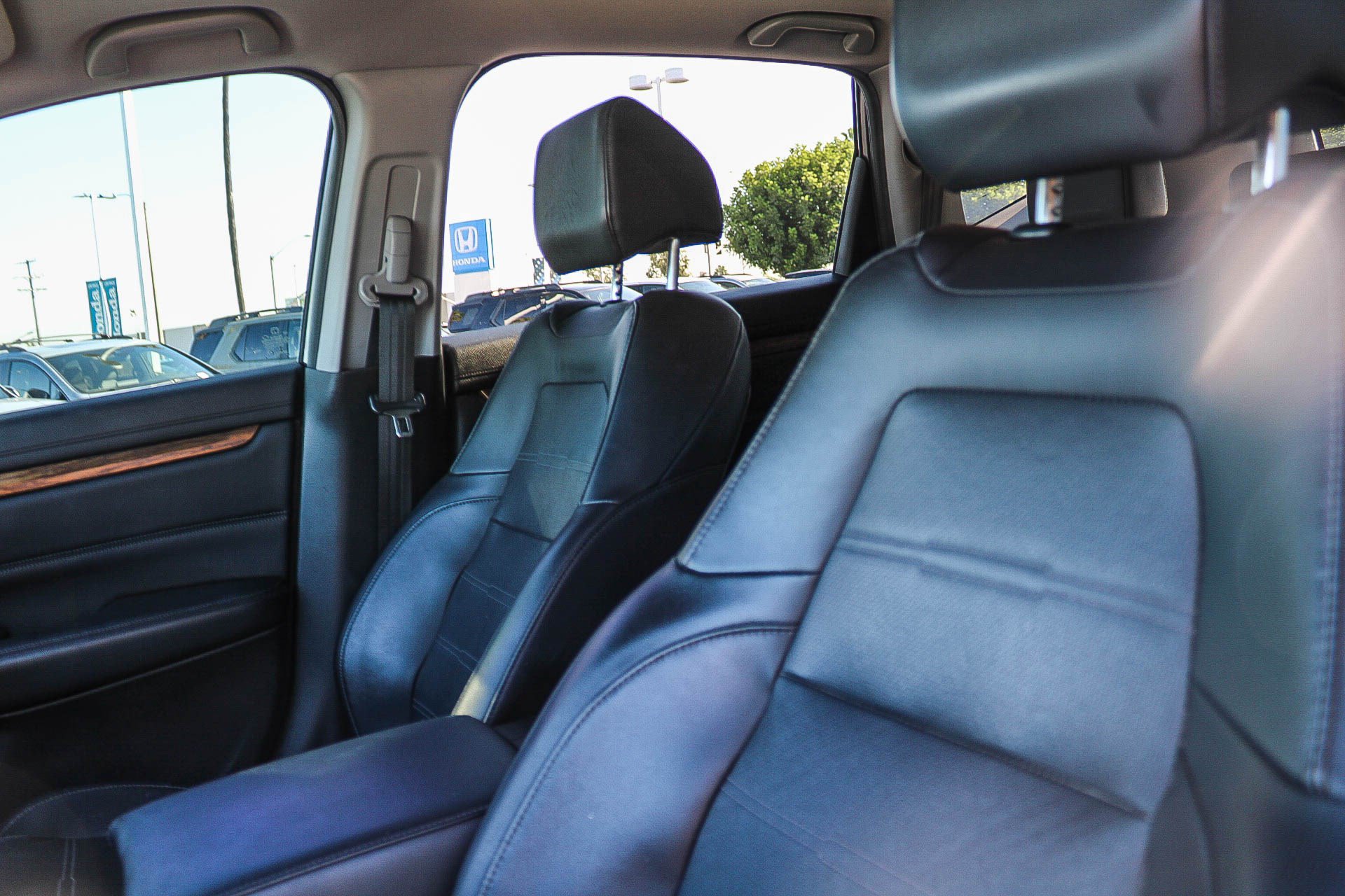 Used 2020 Honda CR-V Touring image 24
