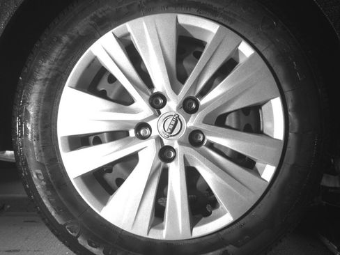 Used 2025 Nissan Sentra S FWD image 15