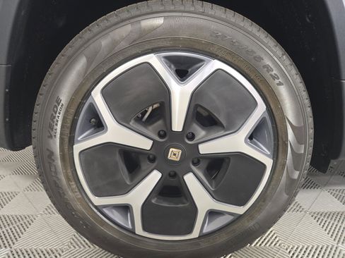 Used 2024 Rivian R1T Adventure image 12