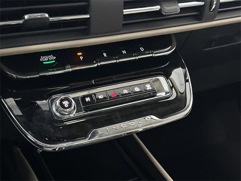 New 2026 Lincoln Corsair Premiere image 28