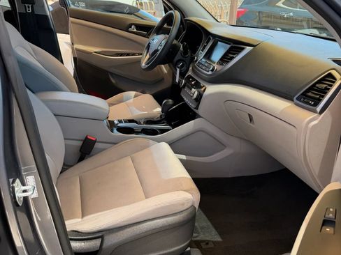 Used 2018 Hyundai Tucson SEL FWD image 11