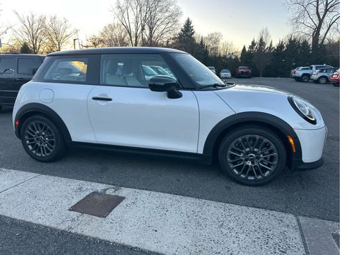Certified 2025 MINI Cooper 2-Door Hardtop image 6