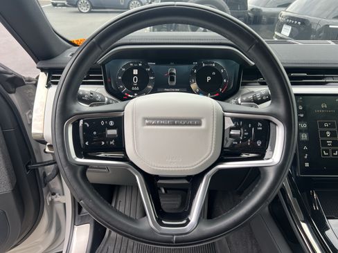 Used 2024 Land Rover Range Rover Sport SE AWD/4WD image 21