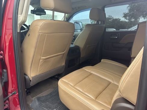 Used 2018 GMC Sierra 2500 Denali w/ Duramax Plus Package AWD/4WD image 4