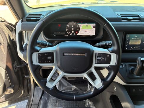 Used 2023 Land Rover Defender 110 X-Dynamic SE AWD/4WD image 16