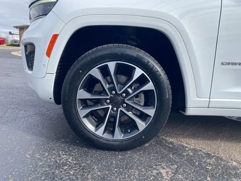 Certified 2022 Jeep Grand Cherokee L Overland w/ Luxury Tech Group IV image 20