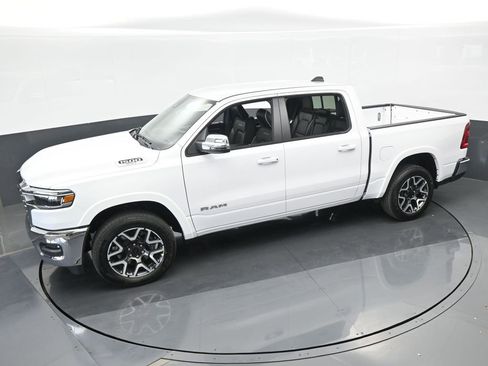 Used 2025 RAM 1500 Laramie image 40