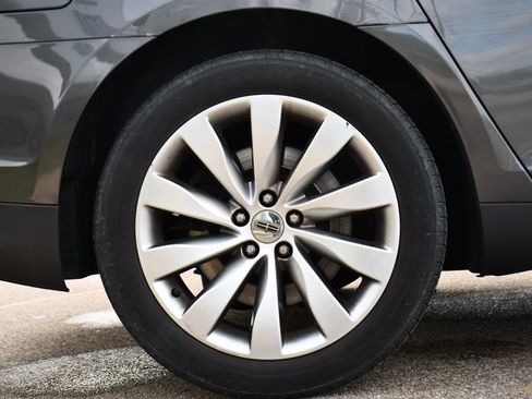 Used 2016 Lincoln MKS AWD image 38