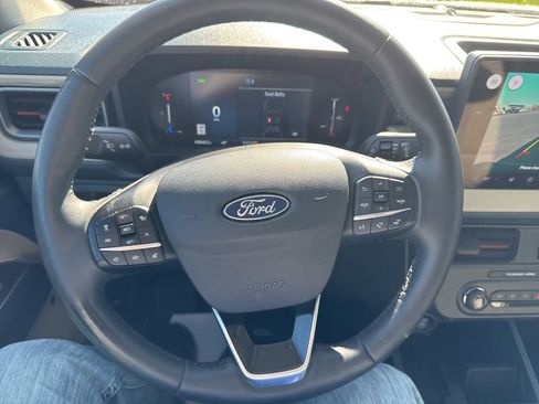 Used 2025 Ford Maverick Lariat image 22