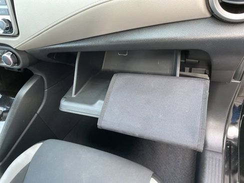 Used 2021 Nissan Versa SV image 44