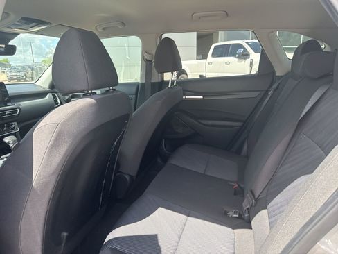 Used 2022 Kia Seltos LX image 10