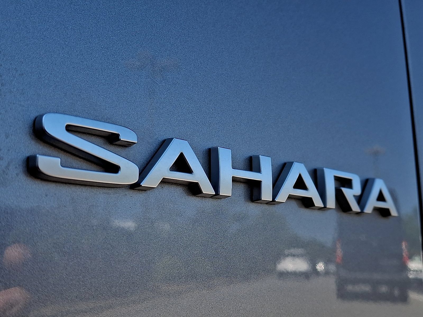 Used 2020 Jeep Wrangler Unlimited Sahara AWD/4WD image 29
