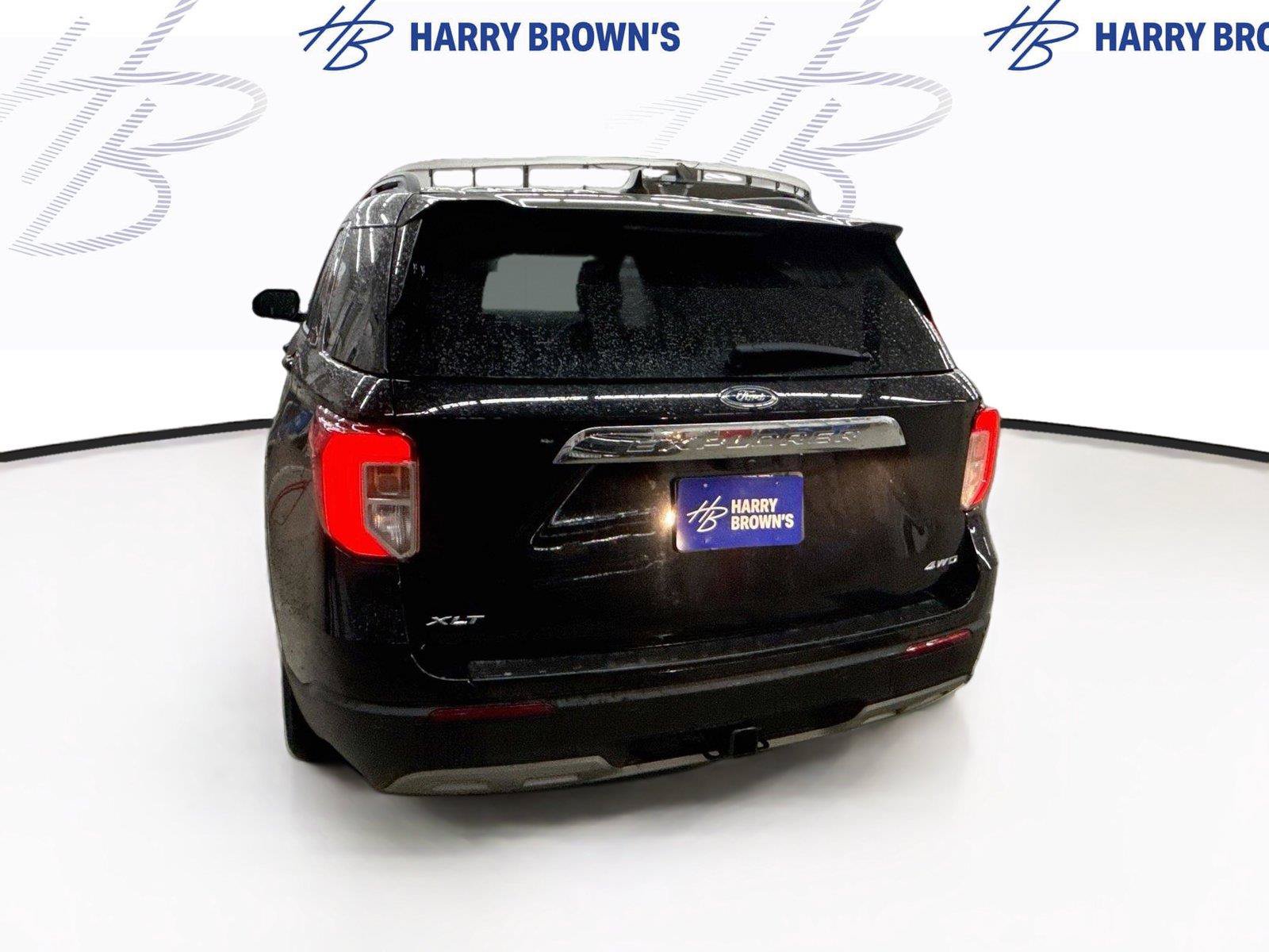 Used 2021 Ford Explorer XLT w/ Equipment Group 202A AWD/4WD image 9
