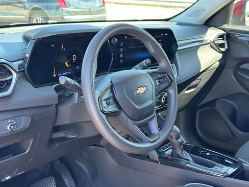 Certified 2025 Chevrolet TrailBlazer LT AWD/4WD image 18