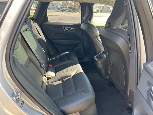 Certified 2025 Volvo XC60 B5 Plus image 13