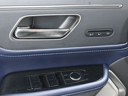 New 2026 INFINITI QX80 4WD image 10