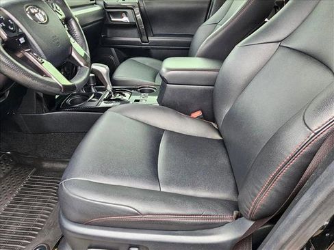 Used 2023 Toyota 4Runner TRD Off-Road Premium w/ Moonroof Package AWD/4WD image 17