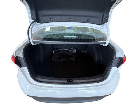 Used 2025 Toyota Corolla LE FWD image 19