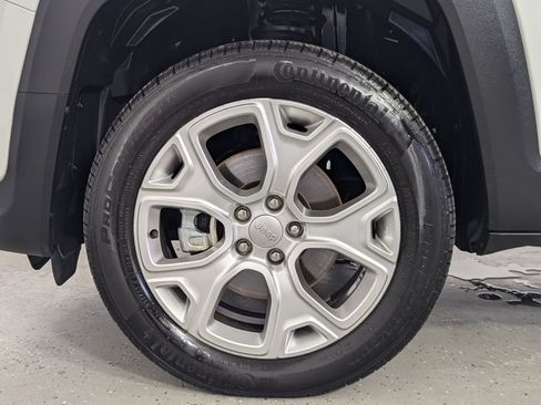 Used 2023 Jeep Renegade Limited AWD/4WD image 9