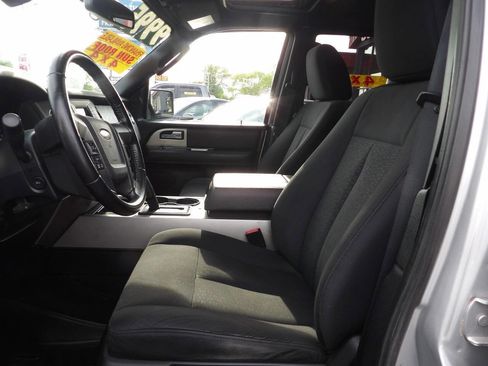 Used 2017 Ford Expedition EL XLT AWD/4WD image 9