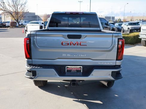 Used 2025 GMC Sierra 3500 Denali w/ Denali Reserve Package image 5