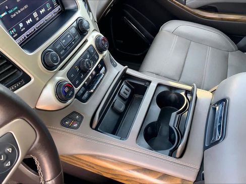 Used 2019 GMC Yukon Denali w/ Denali Ultimate Package image 17