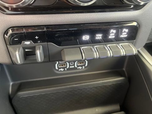 New 2022 RAM 2500 Big Horn w/ Level C Equiment Group image 45