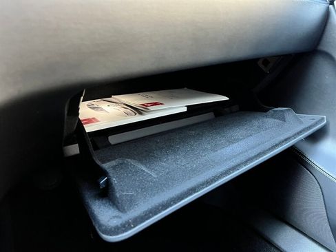 Used 2018 Tesla Model S 75D image 30