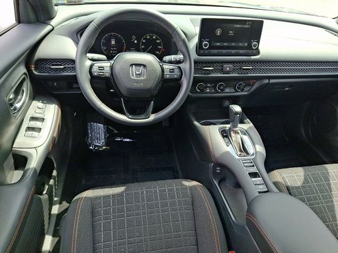 Used 2024 Honda HR-V Sport image 11