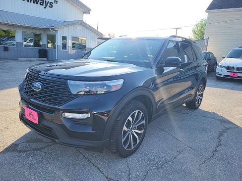 Used 2023 Ford Explorer ST-Line w/ Class IV Trailer Tow Package AWD/4WD image 28