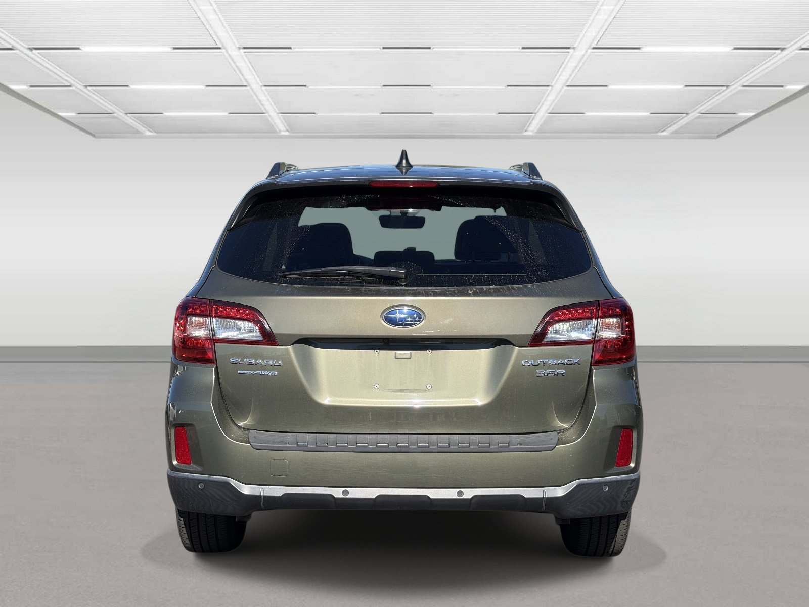 Used 2017 Subaru Outback 3.6R Touring w/ Popular Package #5A AWD/4WD image 4