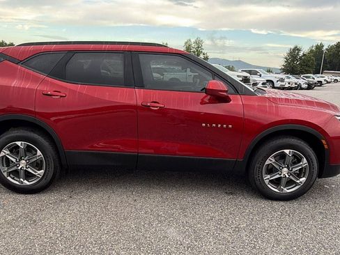 New 2026 Chevrolet Blazer LT w/ Convenience Package FWD image 7