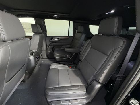 New 2026 GMC Yukon XL Denali w/ Sun & Power Step Package AWD/4WD image 25