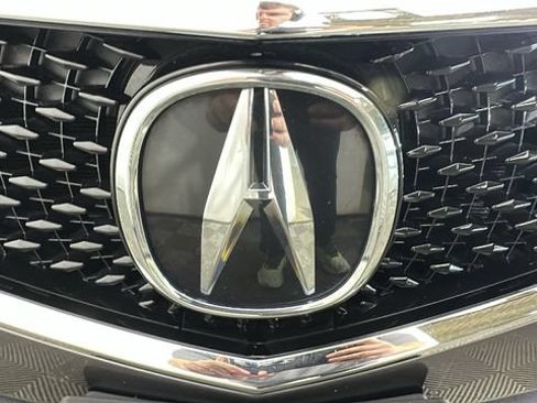 Used 2018 Acura RLX w/ Technology Package FWD image 8