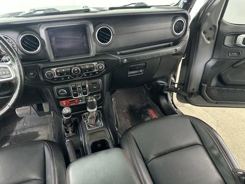 Used 2020 Jeep Wrangler Unlimited Rubicon w/ Quick Order Package 28Y Recon AWD/4WD image 19