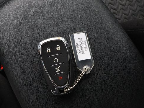 Used 2024 Chevrolet Equinox LT AWD/4WD image 29