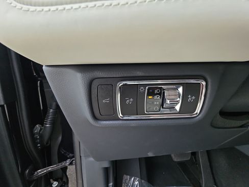 Used 2026 Lincoln Aviator Black Label w/ Jet Appearance Package AWD/4WD image 15