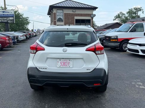 Used 2019 Nissan Kicks SV FWD image 5