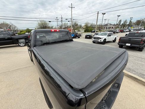 Used 2017 RAM 1500 Express w/ Black Ram 1500 Express Group AWD/4WD image 8