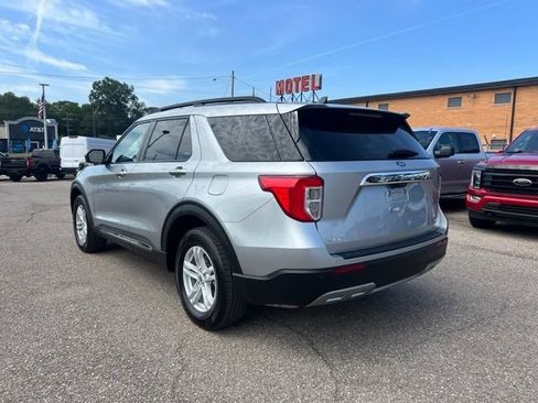 Certified 2023 Ford Explorer XLT w/ Equipment Group 202A AWD/4WD image 6